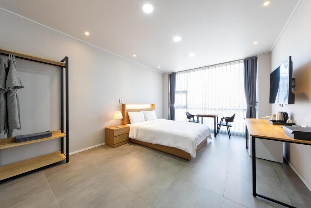 Gangneung Gyeongpodae Villa Екстер'єр фото